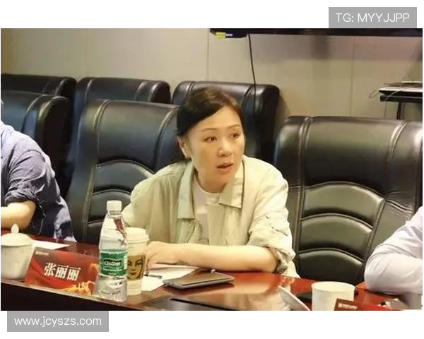 与张丽对话探索她的飞盘生涯与成长故事