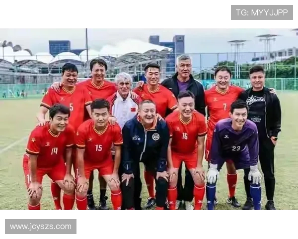 北京足球队在世界杯预选赛中以71分稳居积分榜首位