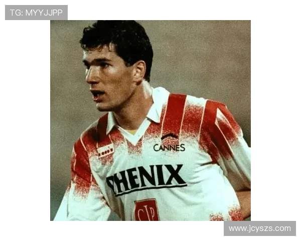 齐内丁·齐达内:从足球天才到传奇教练的辉煌历程与心路历程 齐内丁·齐达内:从足球天才到传奇教练的辉煌历程与心路历程